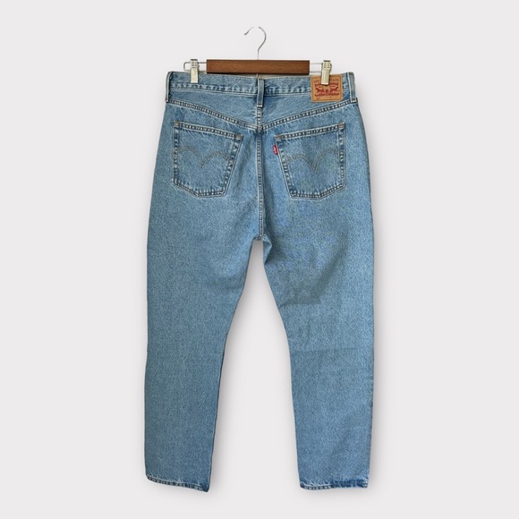 Levi's 501 Original Fit Straight Leg Jeans 2023 Style, size 32 - Picture 2 of 10